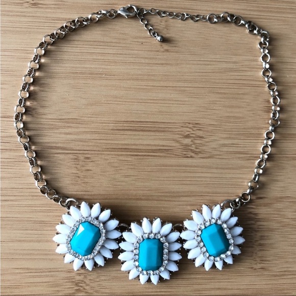 Floral Gem necklace - Picture 2 of 4